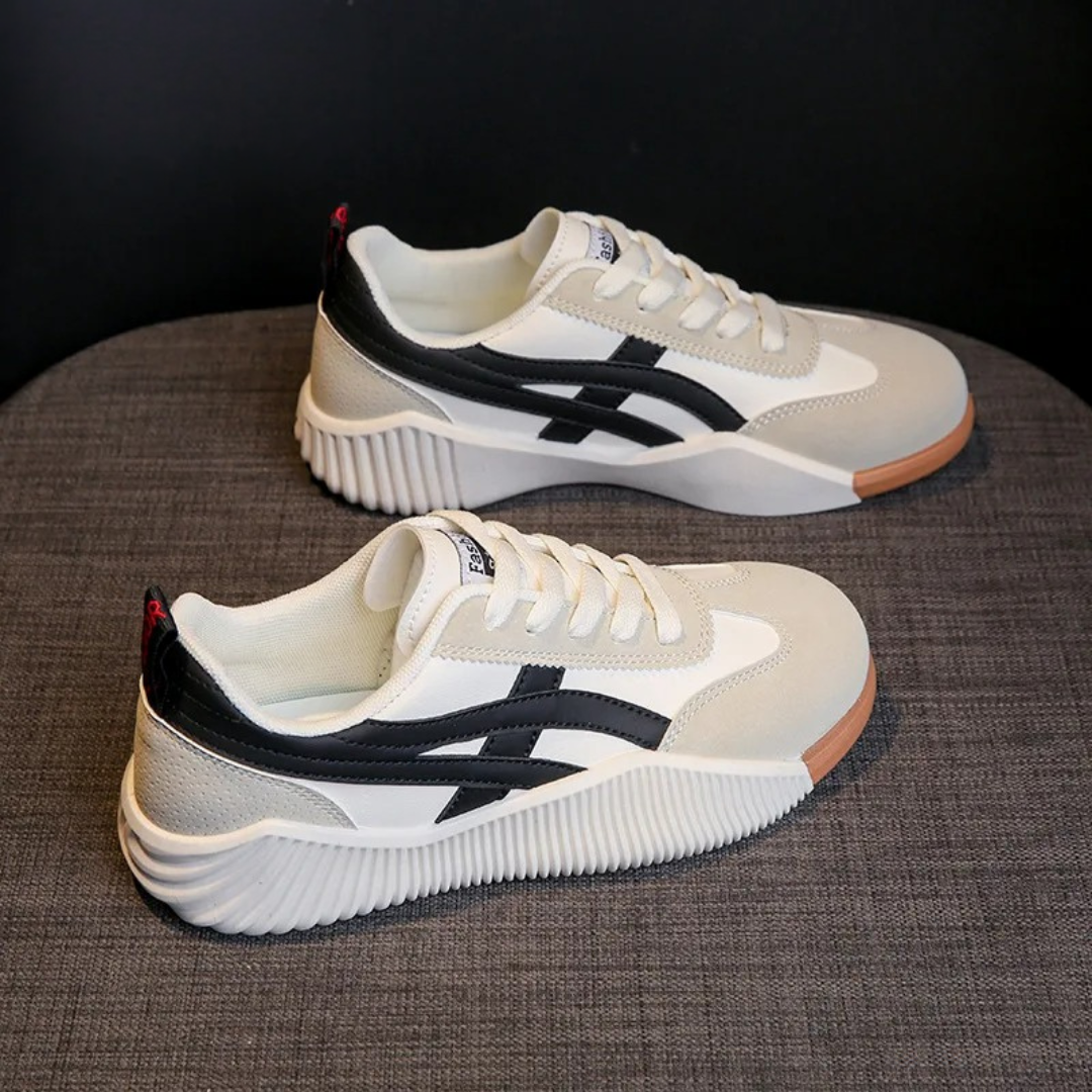 Cardi Sneakers