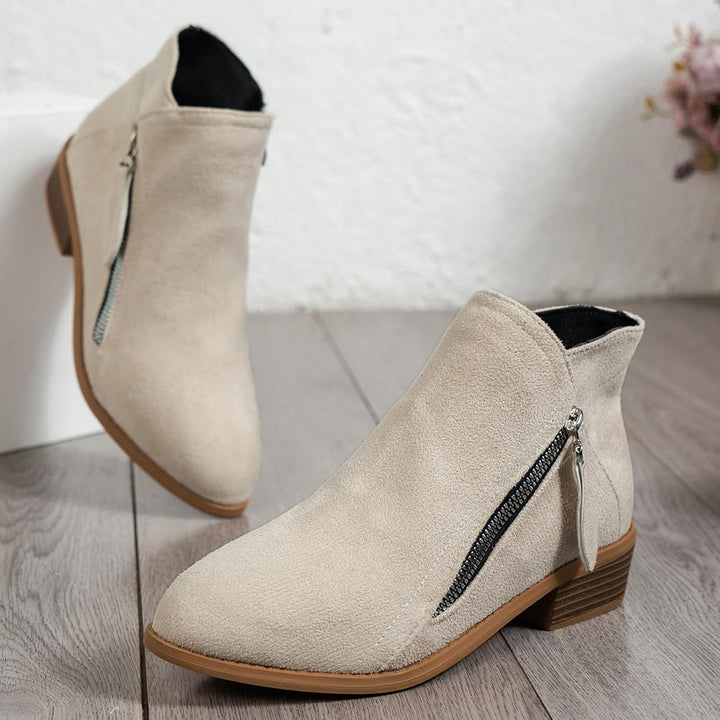 Daina Boots