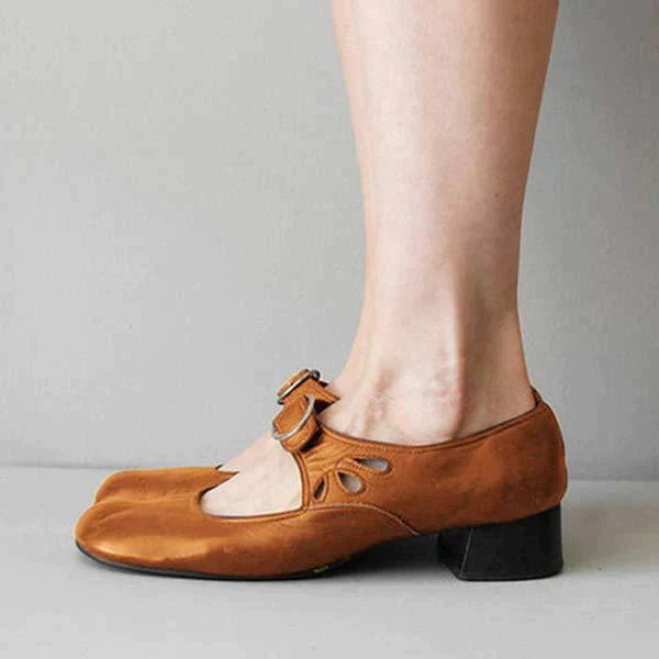 Daniella Sandals