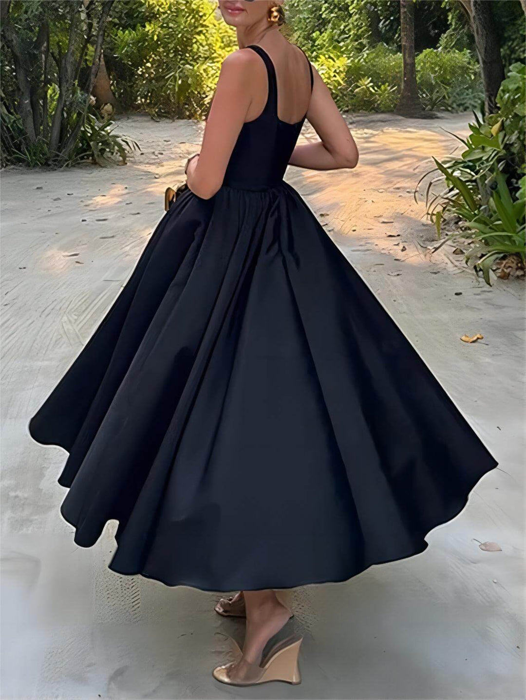 Amoria Midi Dress