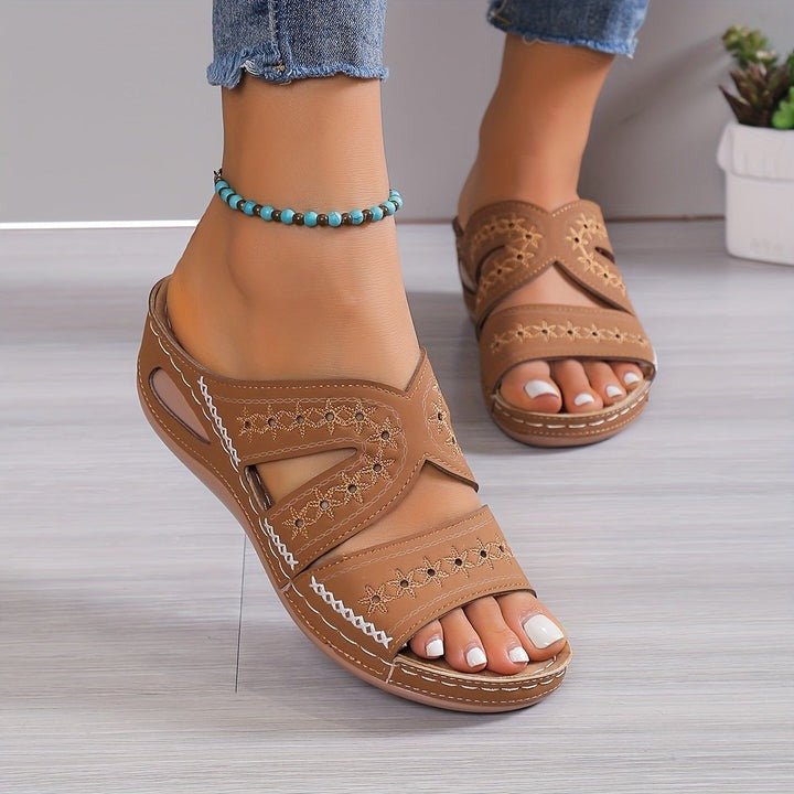 Leona Sandals