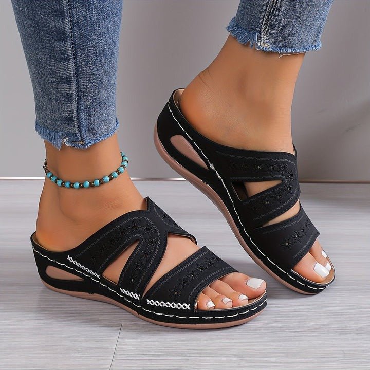 Leona Sandals
