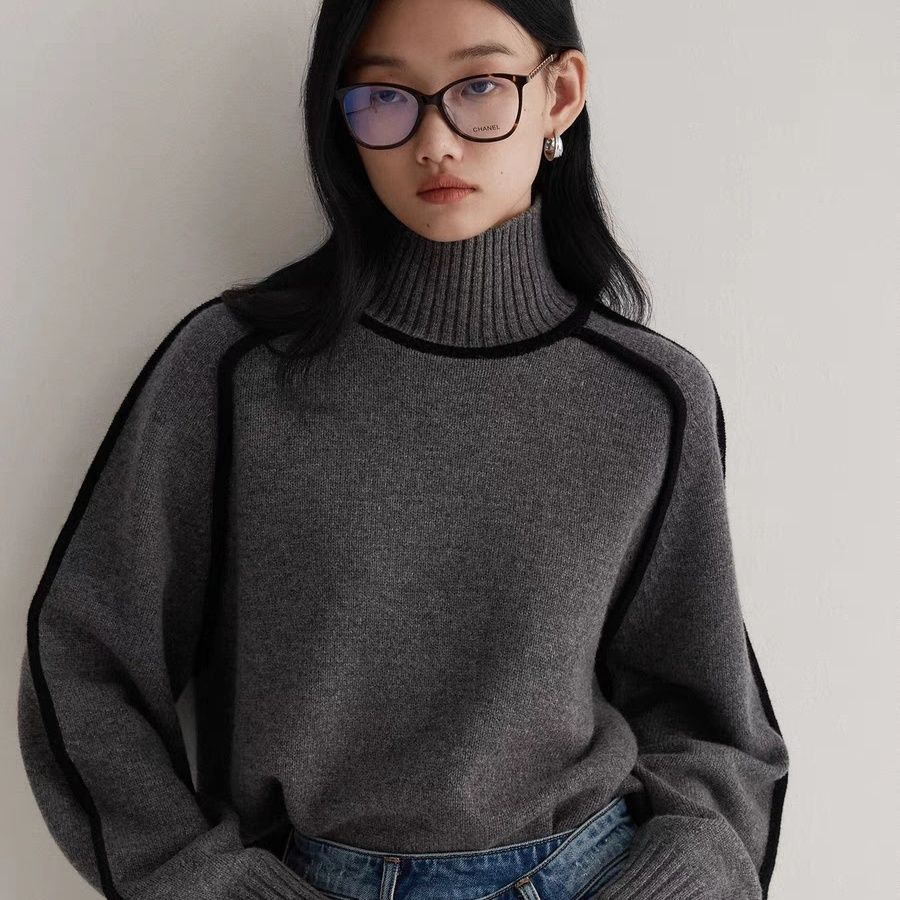 SERAPHINE™ - Luxe Turtleneck Sweater