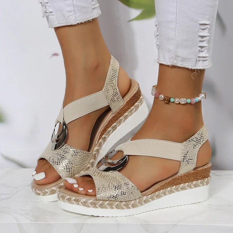 Praelia Sandals