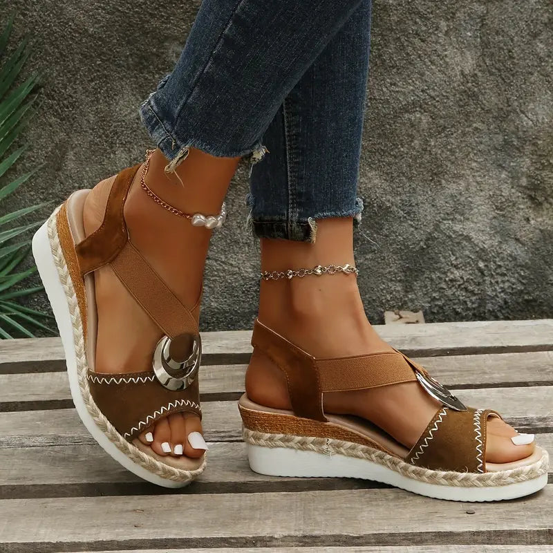 Praelia Sandals