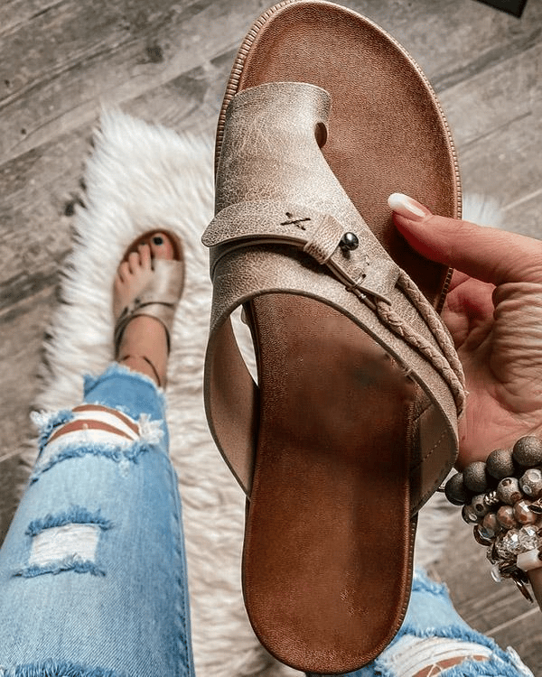 Serelith Sandals