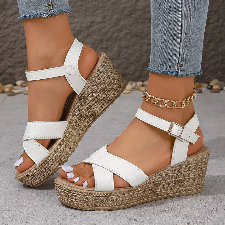 Fenira Sandals