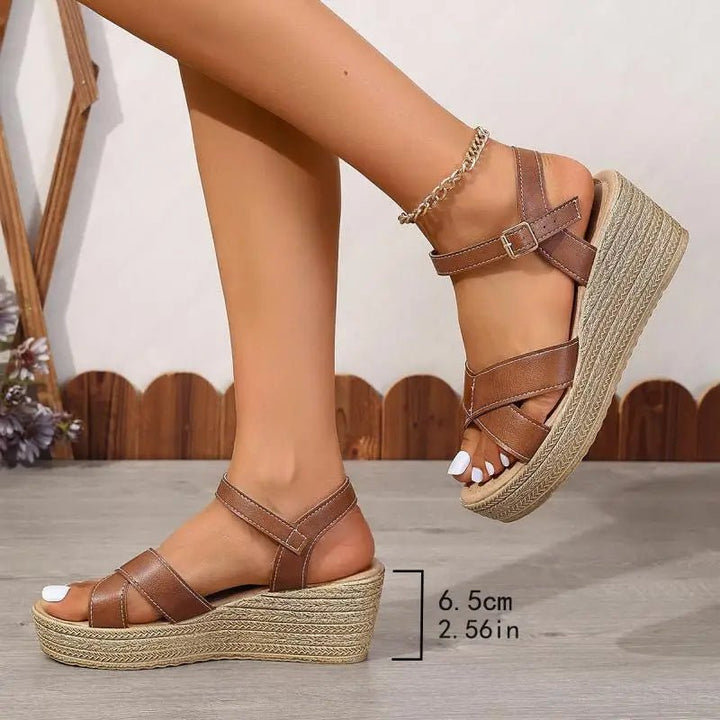 Fenira Sandals